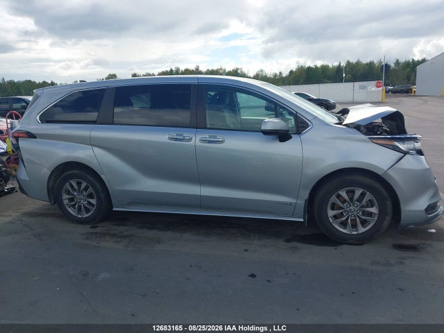 2021 Toyota Sienna Le 8-passenger მანქანა იყიდება აუქციონზე, vin: 5TDGRKEC5MS065481, აუქციონის ნომერი: 12683165