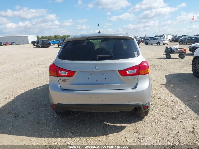 12693187 :رقم المزاد ، 4A4AJ3AU9FE608964 vin ، 2015 Mitsubishi Rvr Se مزاد بيع