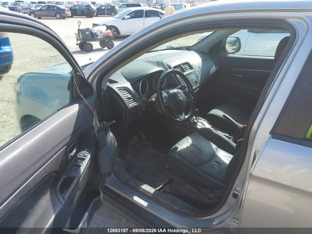 12693187 :رقم المزاد ، 4A4AJ3AU9FE608964 vin ، 2015 Mitsubishi Rvr Se مزاد بيع