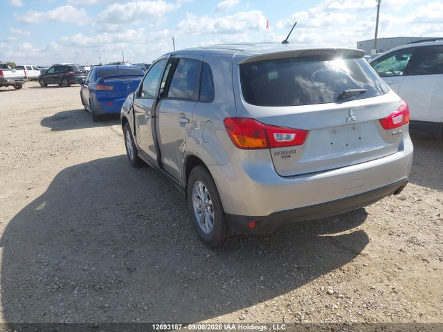 12693187 :رقم المزاد ، 4A4AJ3AU9FE608964 vin ، 2015 Mitsubishi Rvr Se مزاد بيع