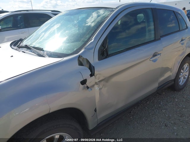 12693187 :رقم المزاد ، 4A4AJ3AU9FE608964 vin ، 2015 Mitsubishi Rvr Se مزاد بيع