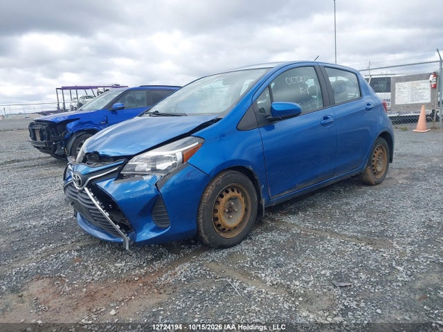 12724194 :رقم المزاد ، VNKKTUD39FA020141 vin ، 2015 Toyota Yaris Le مزاد بيع