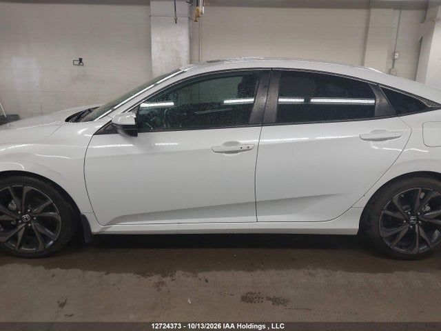12724373 :رقم المزاد ، 2HGFC2F86KH032994 vin ، 2019 Honda Civic Sport مزاد بيع