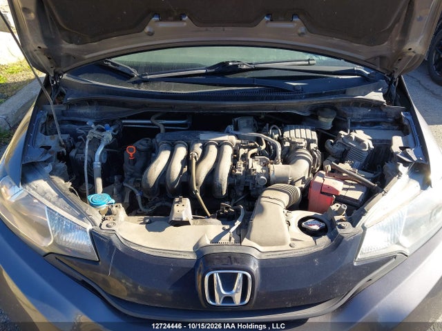 Honda FIT LX 2016 3HGGK5H5XGM101786 Image 10