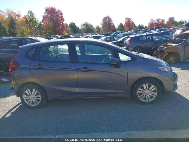 Honda FIT LX 2016 3HGGK5H5XGM101786 Image 14