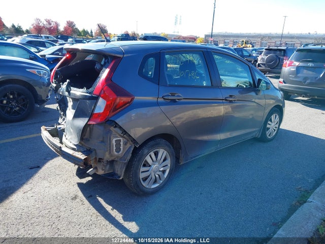 Honda FIT LX 2016 3HGGK5H5XGM101786 Image 4