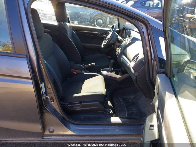 Honda FIT LX 2016 3HGGK5H5XGM101786 Image 5