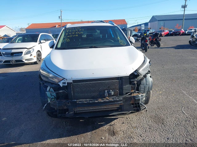 Продажа на аукционе авто 2017 Hyundai Tucson Premium, vin: KM8J33A42HU552646, номер лота: 12724522