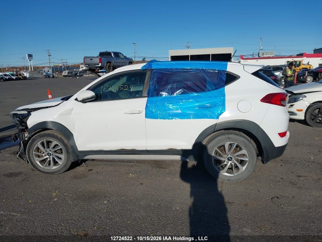 Продажа на аукционе авто 2017 Hyundai Tucson Premium, vin: KM8J33A42HU552646, номер лота: 12724522