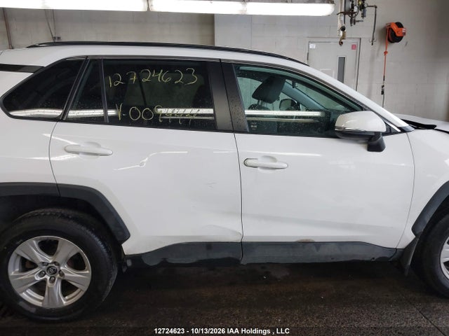 Toyota RAV4 LE 2019 2T3B1RFV8KW009444 Image 14