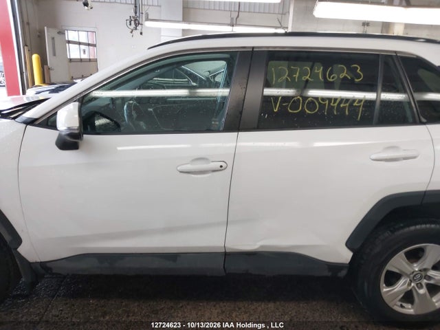 Toyota RAV4 LE 2019 2T3B1RFV8KW009444 Image 15