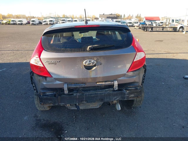 12724664 :رقم المزاد ، KMHCT5AE8GU254758 vin ، 2016 Hyundai Accent Gl مزاد بيع