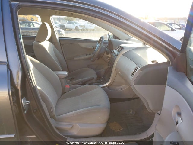 12724705 :رقم المزاد ، 2T1BU4EE3AC299869 vin ، 2010 Toyota Corolla S/le/xle مزاد بيع