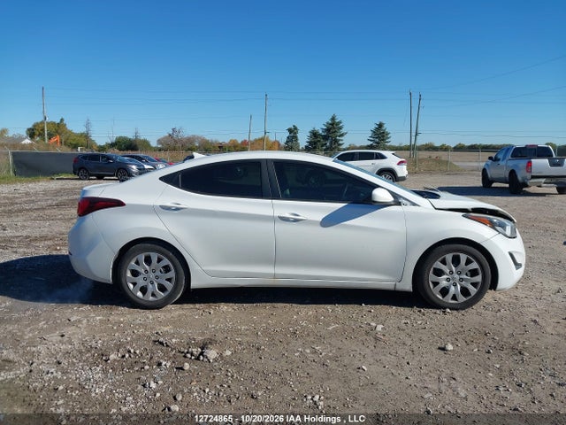 Hyundai ELANTRA GL 2015 5NPDH4AEXFH549003 Image 13