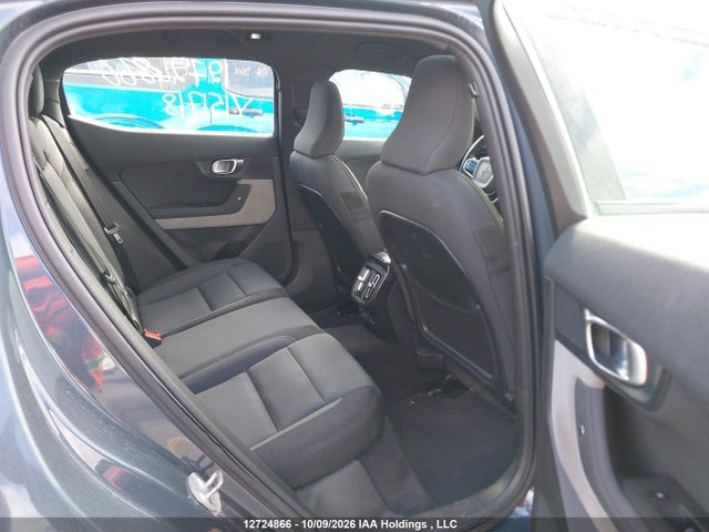 Polestar 2 2023 YSMEG3KA2PL151718 Image 8