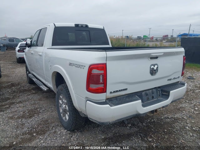 RAM 3500 Laramie 2022 3C63R3ELXNG188916 Image 3