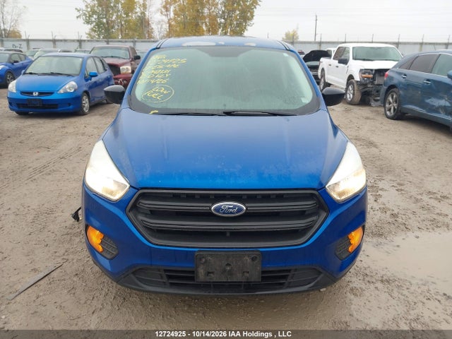 12724925 :رقم المزاد ، 1FMCU0F76HUA42131 vin ، 2017 Ford Escape S مزاد بيع