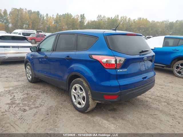 12724925 :رقم المزاد ، 1FMCU0F76HUA42131 vin ، 2017 Ford Escape S مزاد بيع
