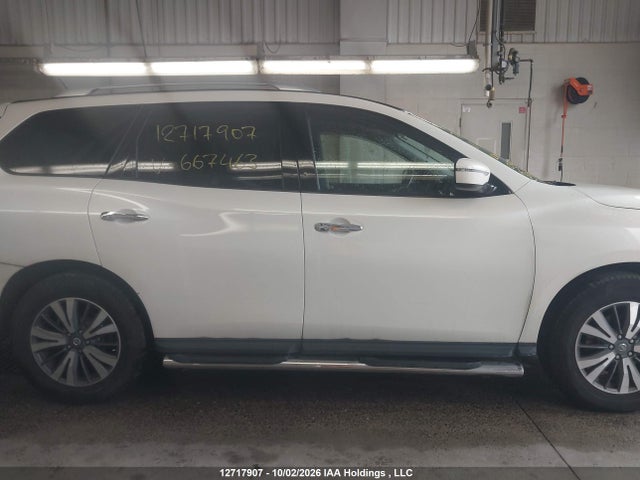 Продаж на аукціоні авто 2017 Nissan Pathfinder Platinum/s/sl/sv, vin: 5N1DR2MM0HC667463, номер лоту: 12717907