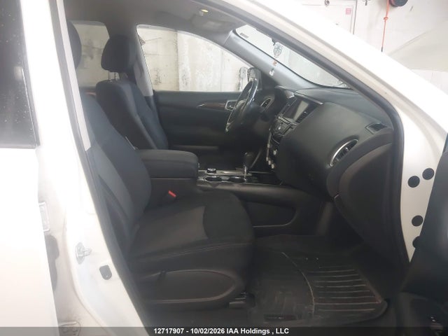 Продаж на аукціоні авто 2017 Nissan Pathfinder Platinum/s/sl/sv, vin: 5N1DR2MM0HC667463, номер лоту: 12717907