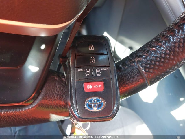 Продажа на аукционе авто 2021 Toyota Sienna Le 8-passenger, vin: 5TDGRKEC8MS066107, номер лота: 12706044