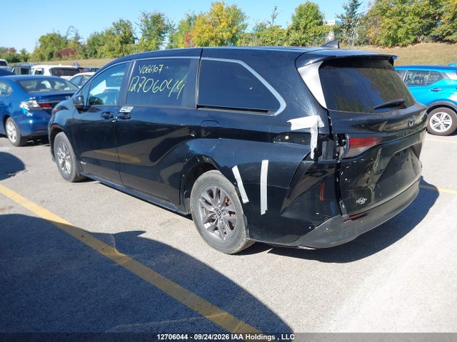 Продажа на аукционе авто 2021 Toyota Sienna Le 8-passenger, vin: 5TDGRKEC8MS066107, номер лота: 12706044