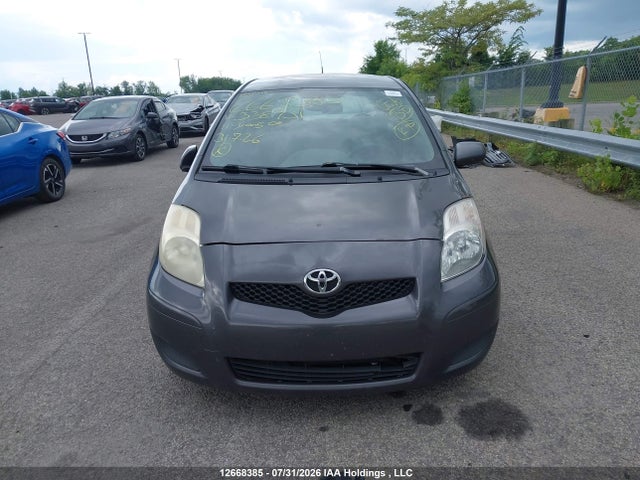 12668385 :رقم المزاد ، JTDJT4K33B5338931 vin ، 2011 Toyota Yaris Ce مزاد بيع