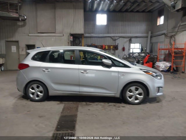 KIA Rondo Lx 2014 KNAHT8A31E7055425 Image 13