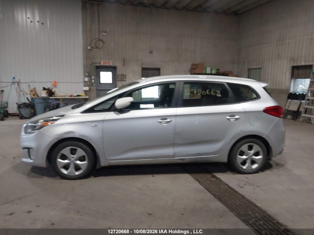 KIA Rondo Lx 2014 KNAHT8A31E7055425 Image 14