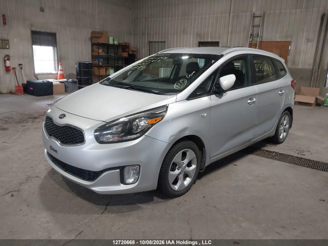 KIA Rondo Lx 2014 KNAHT8A31E7055425 Image 2
