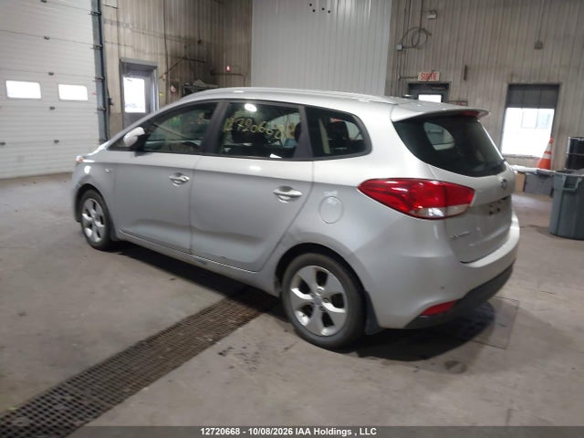 KIA Rondo Lx 2014 KNAHT8A31E7055425 Image 3