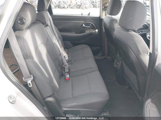 KIA Rondo Lx 2014 KNAHT8A31E7055425 Image 8
