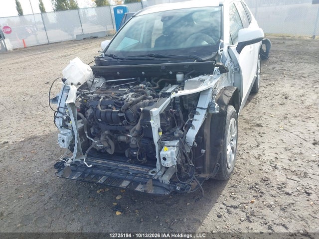 Toyota RAV4 LE 2020 2T3B1RFV6LW112170 Image 6