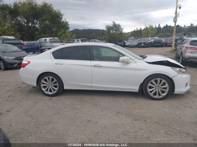 1HGCR2F9XEA808346 Honda Accord Touring