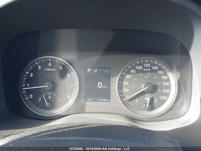 KM8J3CA27HU339402 Hyundai TUCSON SE