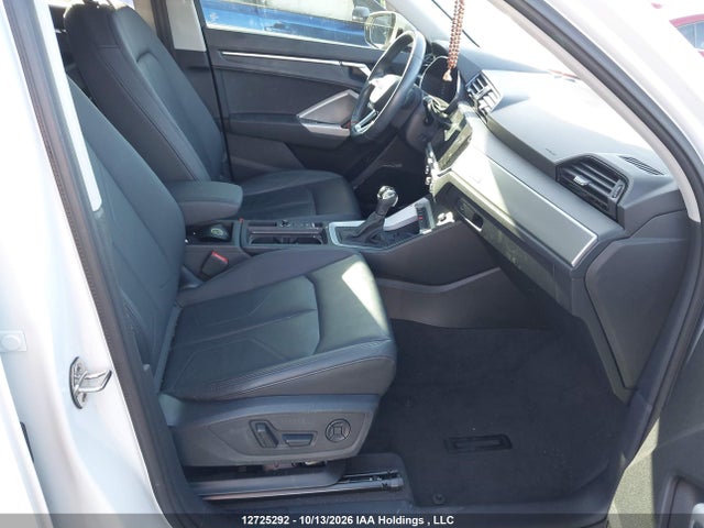 12725292 :رقم المزاد ، WA1EECF37P1087873 vin ، 2023 Audi Q3 45 Progressiv مزاد بيع