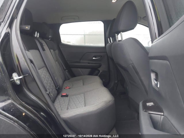 3N8AP6CB7TL377288 Nissan KICKS SV