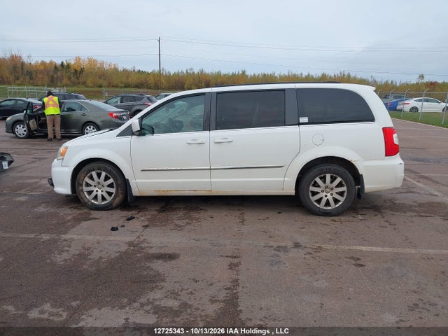 2C4RC1BG2ER351424 Chrysler Town &amp; Country Touring