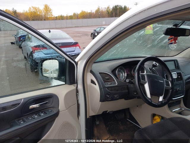 2C4RC1BG2ER351424 Chrysler Town &amp; Country Touring