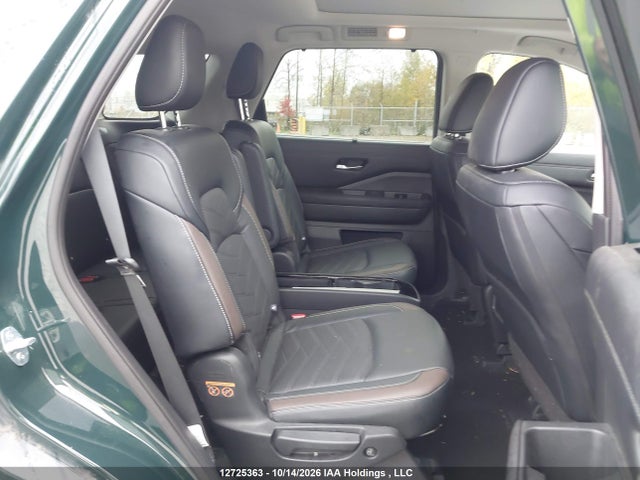 Nissan Pathfinder Platinum 2024 5N1DR3DF2RC202689 Image 8