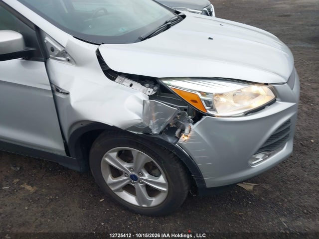 2015 Ford Escape Se მანქანა იყიდება აუქციონზე, vin: 1FMCU9G98FUB76673, აუქციონის ნომერი: 12725412
