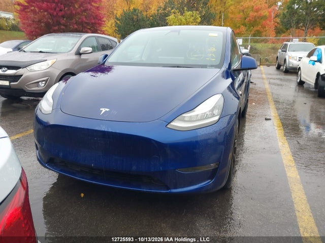 Tesla Model Y 2022 7SAYGDEE0NF484130 Image 11