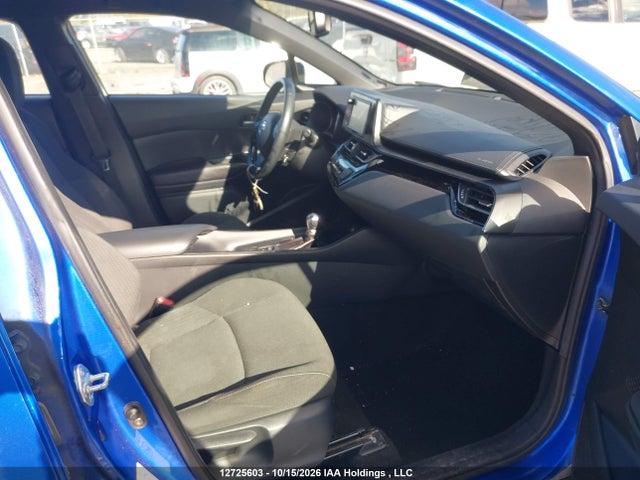 2018 Toyota C-hr Xle მანქანა იყიდება აუქციონზე, vin: NMTKHMBX2JR056554, აუქციონის ნომერი: 12725603