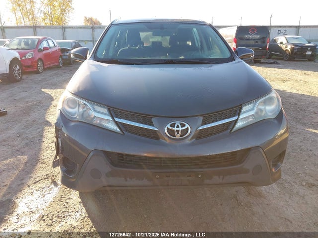 12725642 :رقم المزاد ، 2T3ZFREV1FW168801 vin ، 2015 Toyota Rav4 Le مزاد بيع