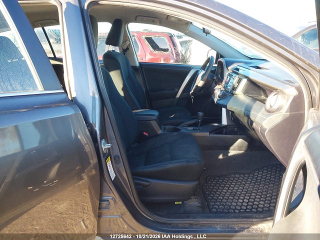 12725642 :رقم المزاد ، 2T3ZFREV1FW168801 vin ، 2015 Toyota Rav4 Le مزاد بيع