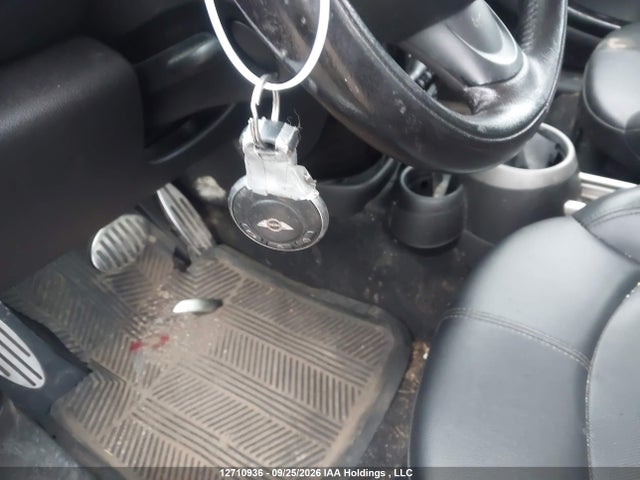 Продажа на аукционе авто 2011 Mini Cooper, vin: WMWZC3C57BWL78739, номер лота: 12710936