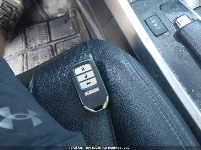 Honda Accord Touring 2015 1HGCR3F92FA801656 Image 11