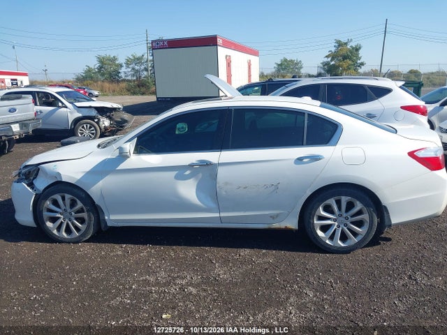 Honda Accord Touring 2015 1HGCR3F92FA801656 Image 14
