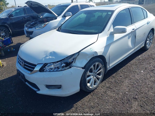 Honda Accord Touring 2015 1HGCR3F92FA801656 Image 6