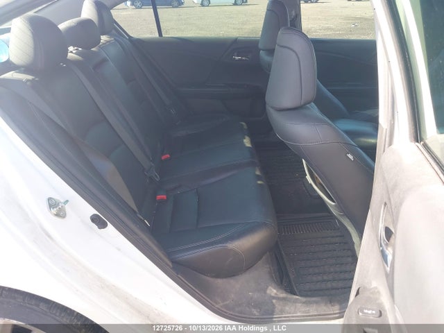 Honda Accord Touring 2015 1HGCR3F92FA801656 Image 8
